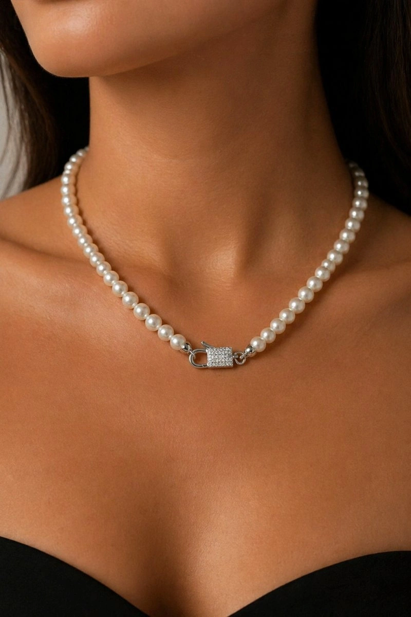 Kilit Detay İnci Model Gold Altın Kaplama Kolye