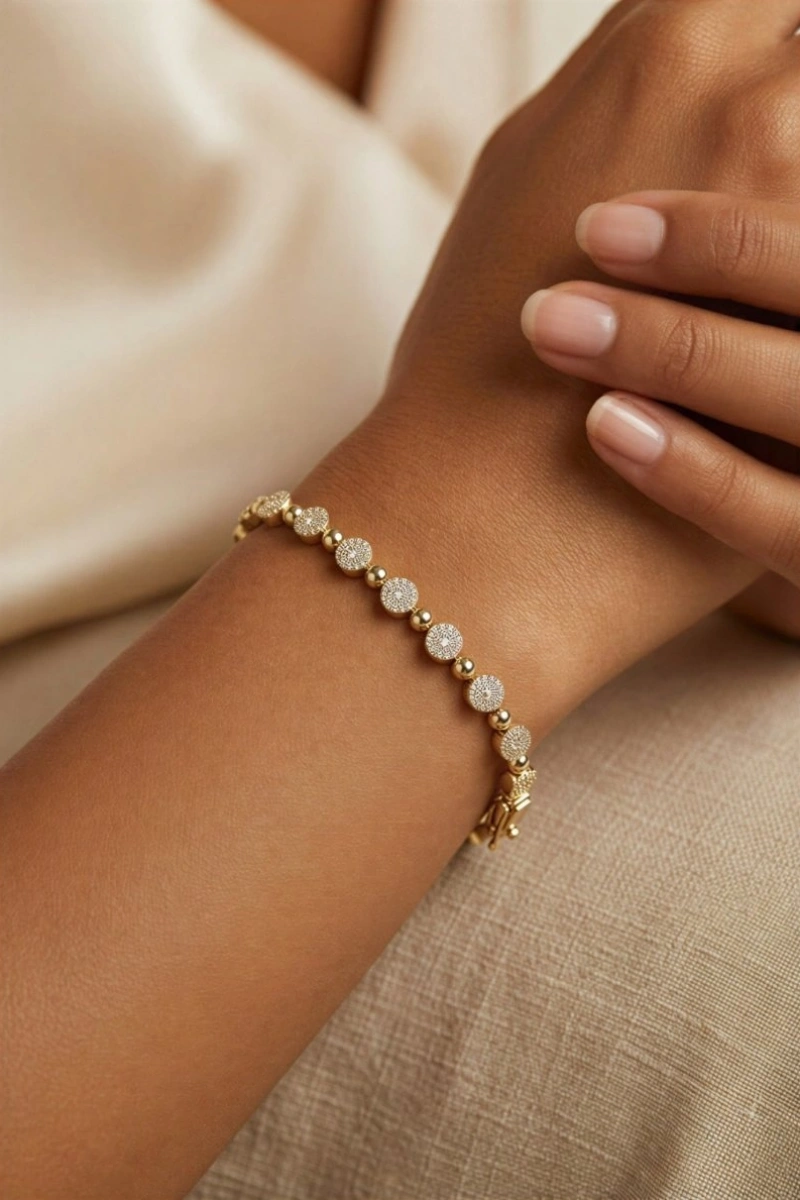 Yuvarlak Taş Dorika Model Gold Altın Kaplama Bileklik