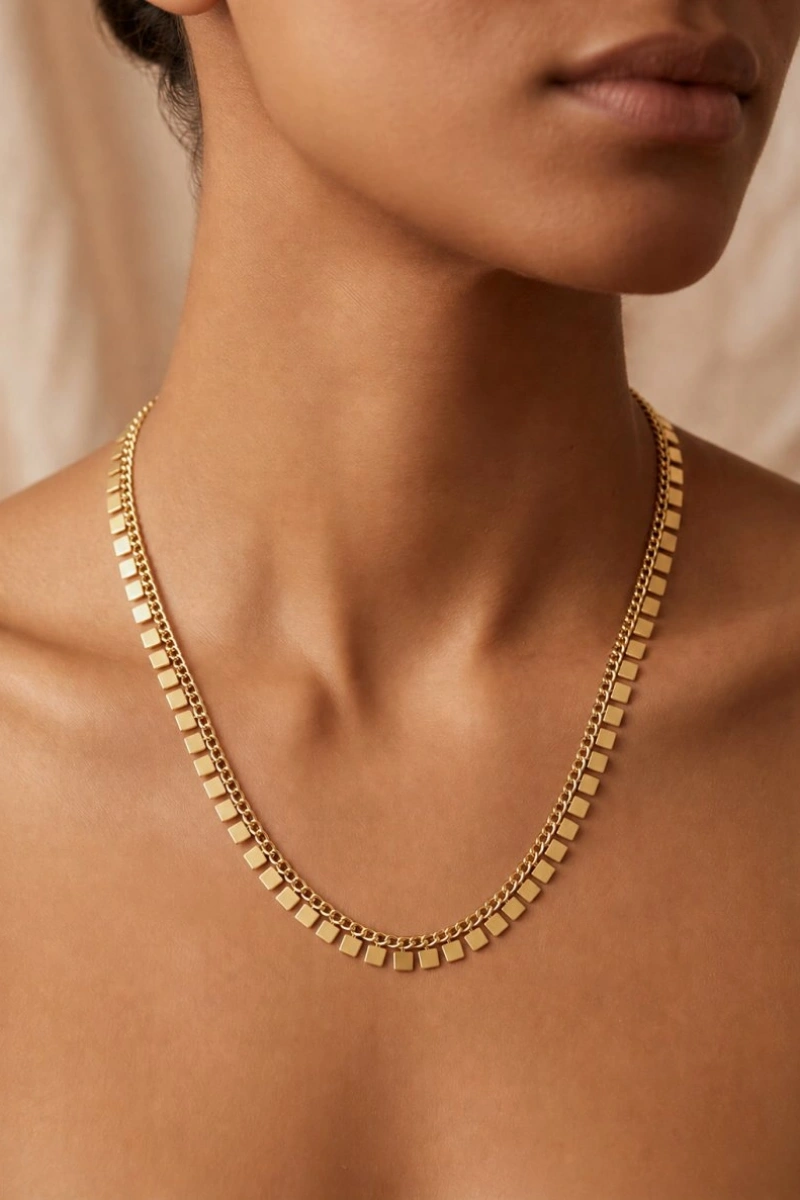 Sıralı Kare Model Gold Altın Kaplama Kolye