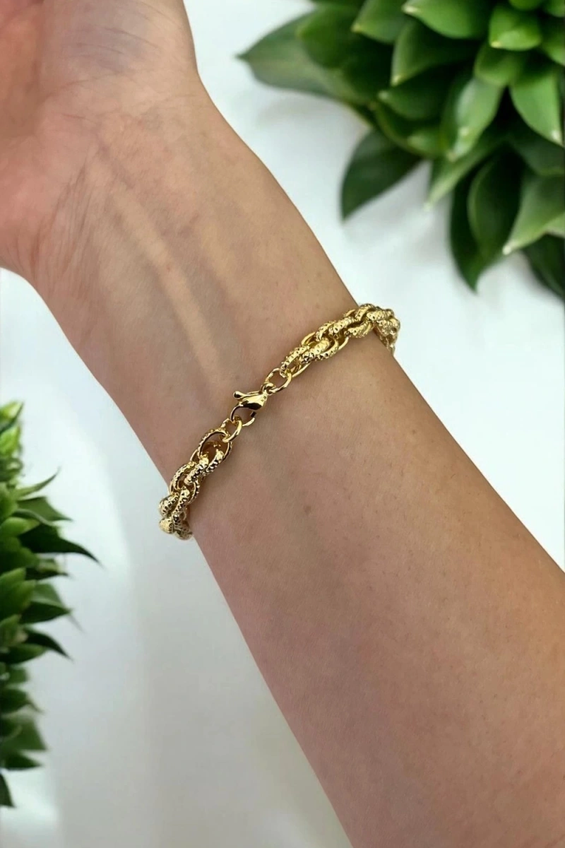 Nokta Desen Oval Zeus Model Gold Altın Kaplama Bileklik