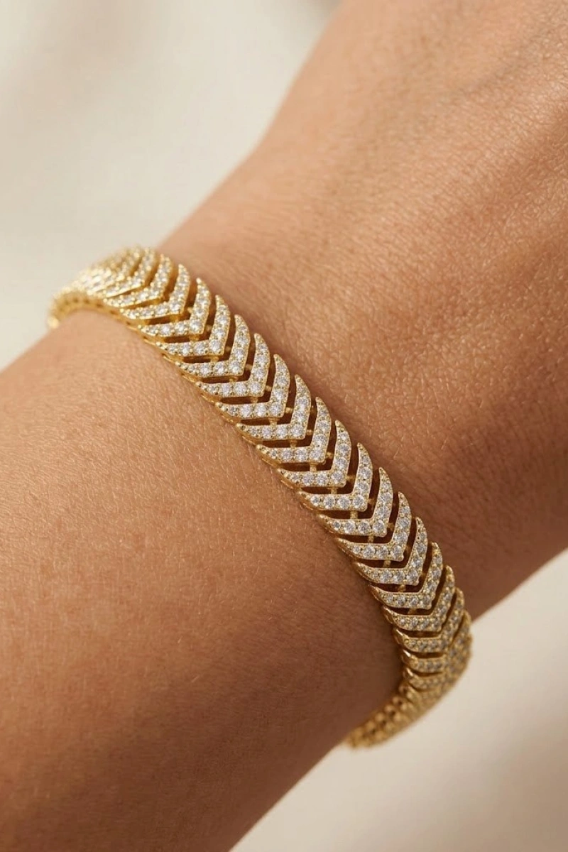 Taşlı Bumerang Model Gold Altın Kaplama Bileklik