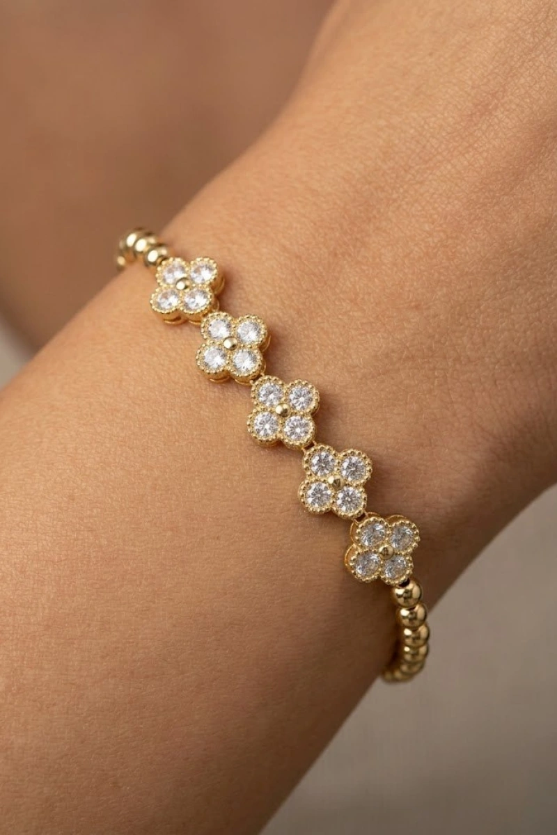 Taşlı Yonca Model Gold Altın Kaplama Bileklik