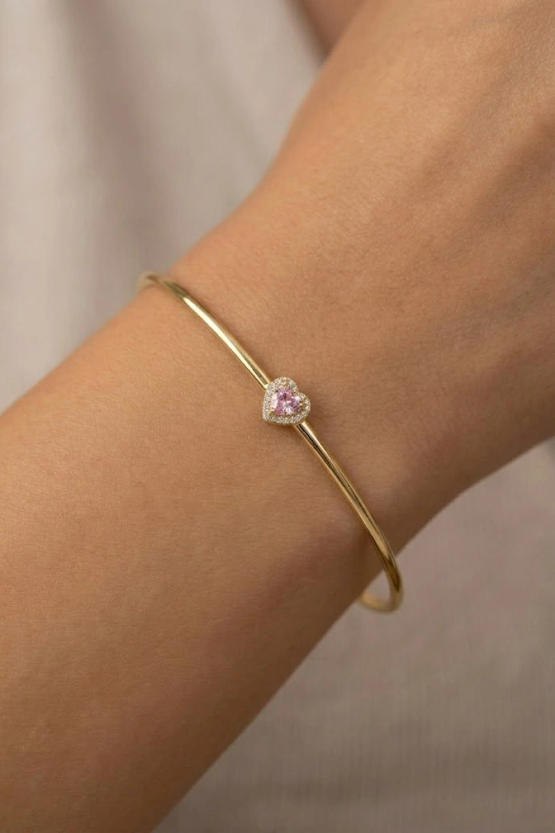 Pembe Kalp Detay Yay Model Gold Altın Kaplama Bileklik