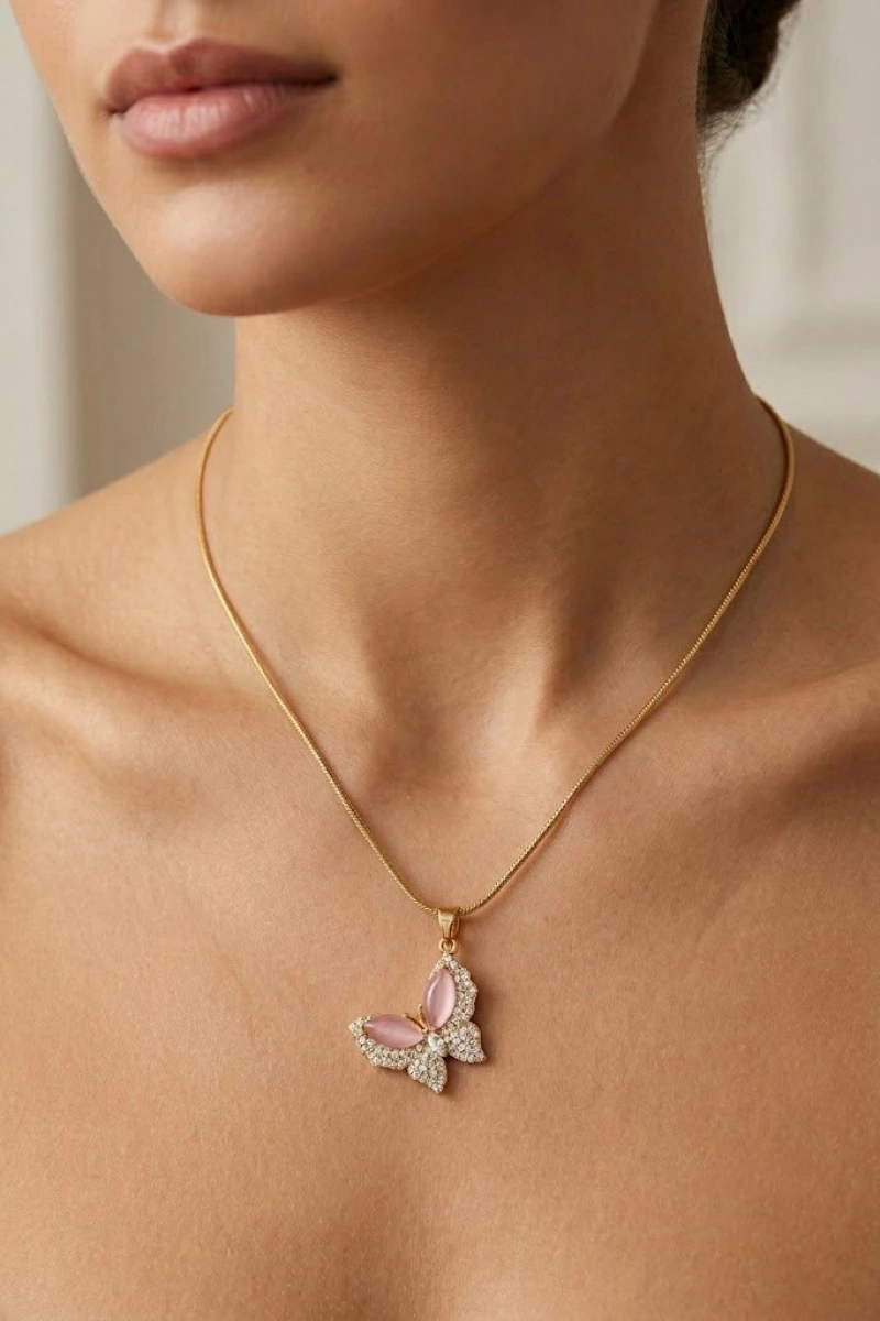 Pembe Kelebek Detay Gold Altın Kaplama Çelik Kolye