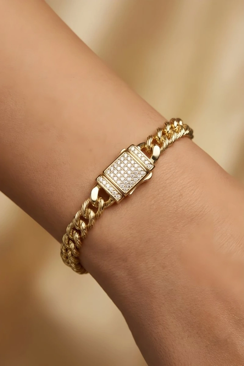 Çizgili Zincir Model Gold Altın Kaplama Gurmet Bileklik