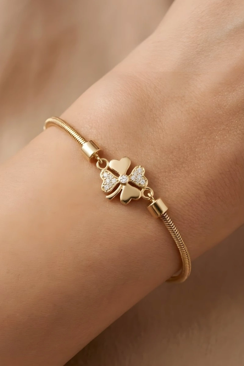Taş Detay Yonca Model Gold Altın Kaplama Bileklik
