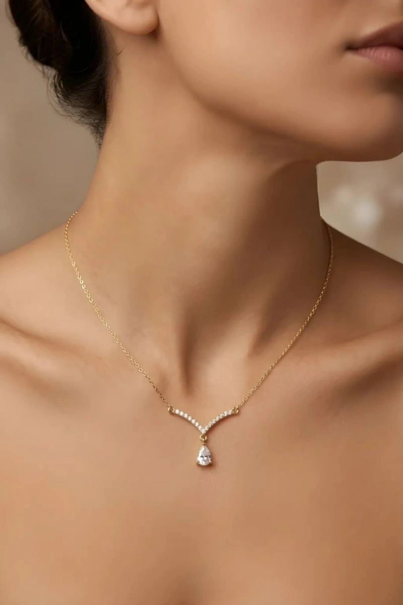 Yay Model Gold Altın Kaplama İnce Kolye