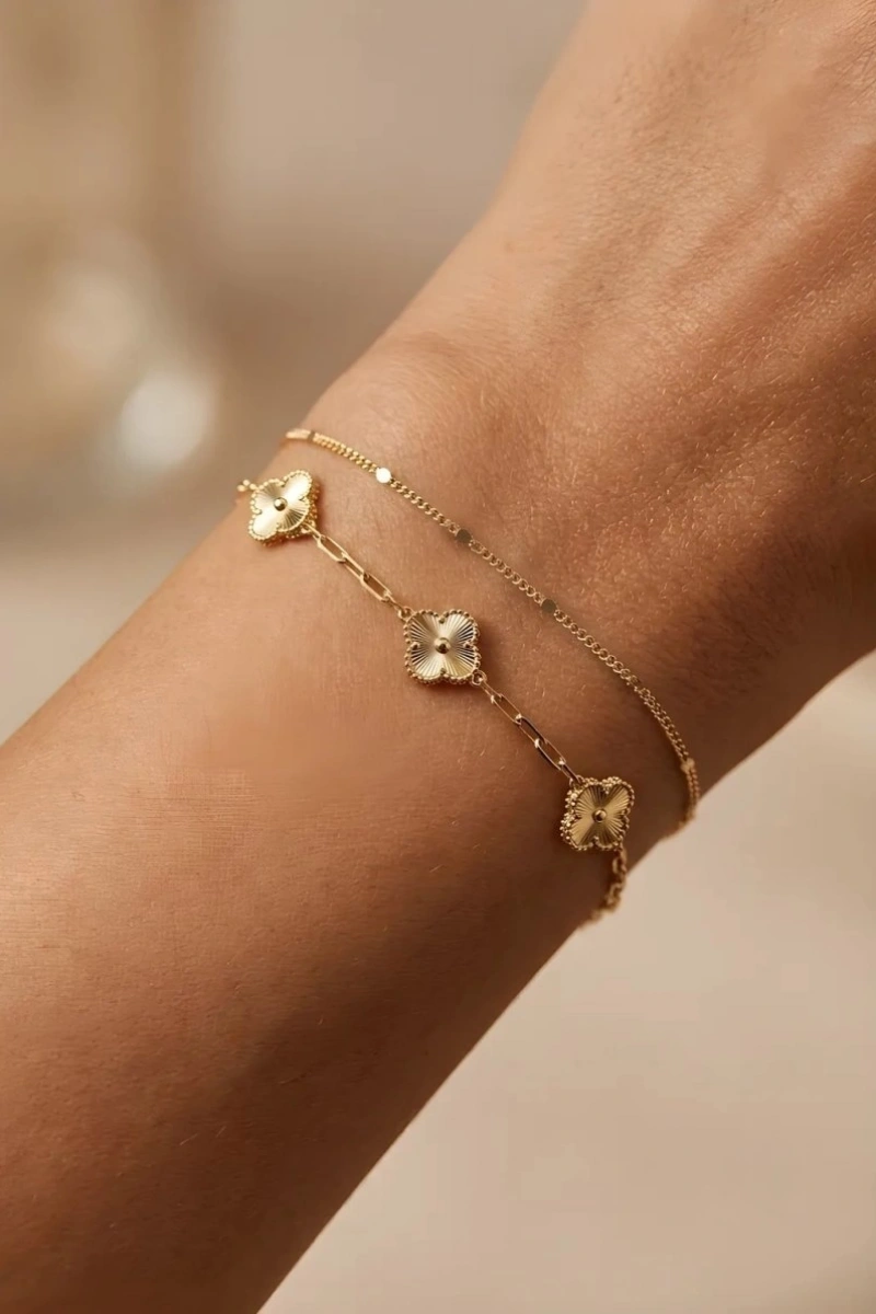 Çift Zincir Pullu Yonca Model Gold Altın Kaplama Bileklik