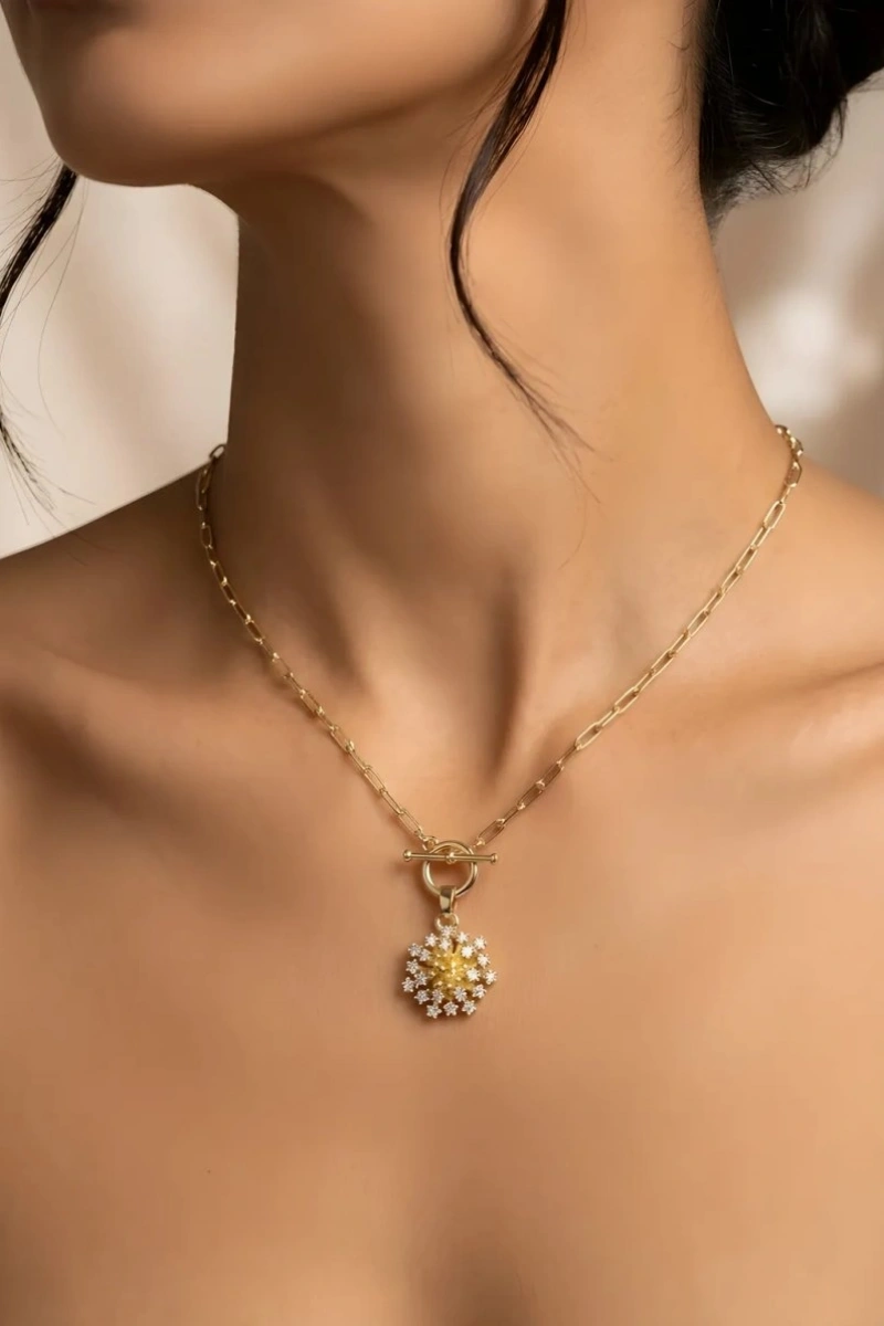 Taşlı Yıldız Model Ataç Zincir Model Gold Altın Kaplama Kolye