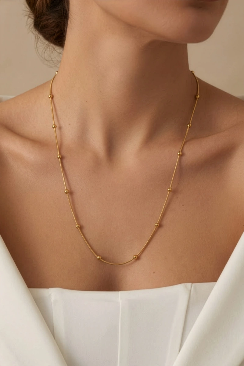 Dorika Model Topçuklu Gold Altın Kaplama Kolye