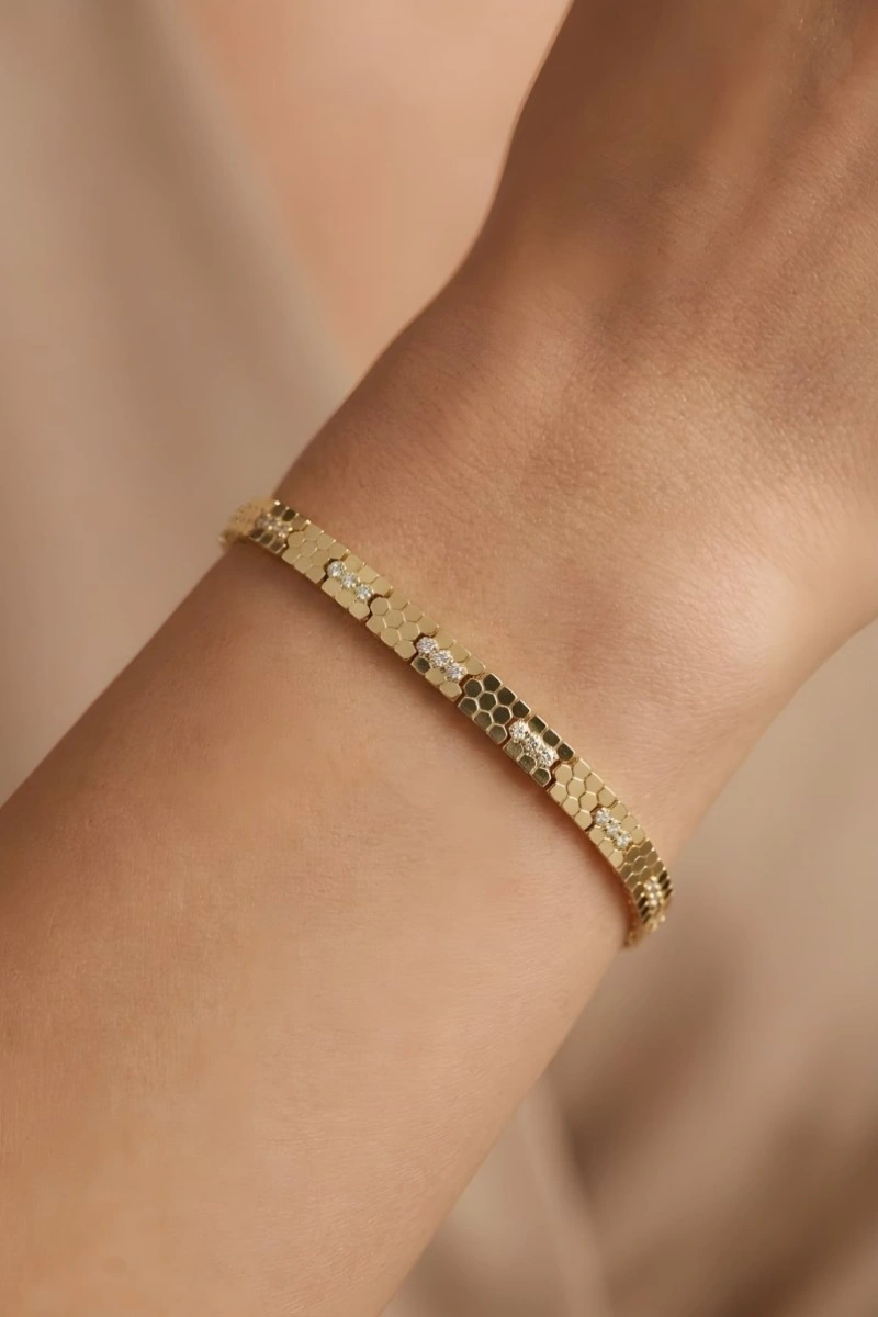 Snake Model Taş Detay Gold Altın Kaplama Bileklik