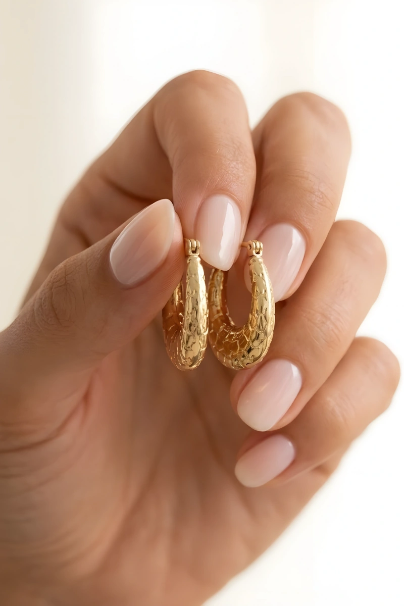 Vintage İşlemeli Model Gold Altın Kaplama Küpe