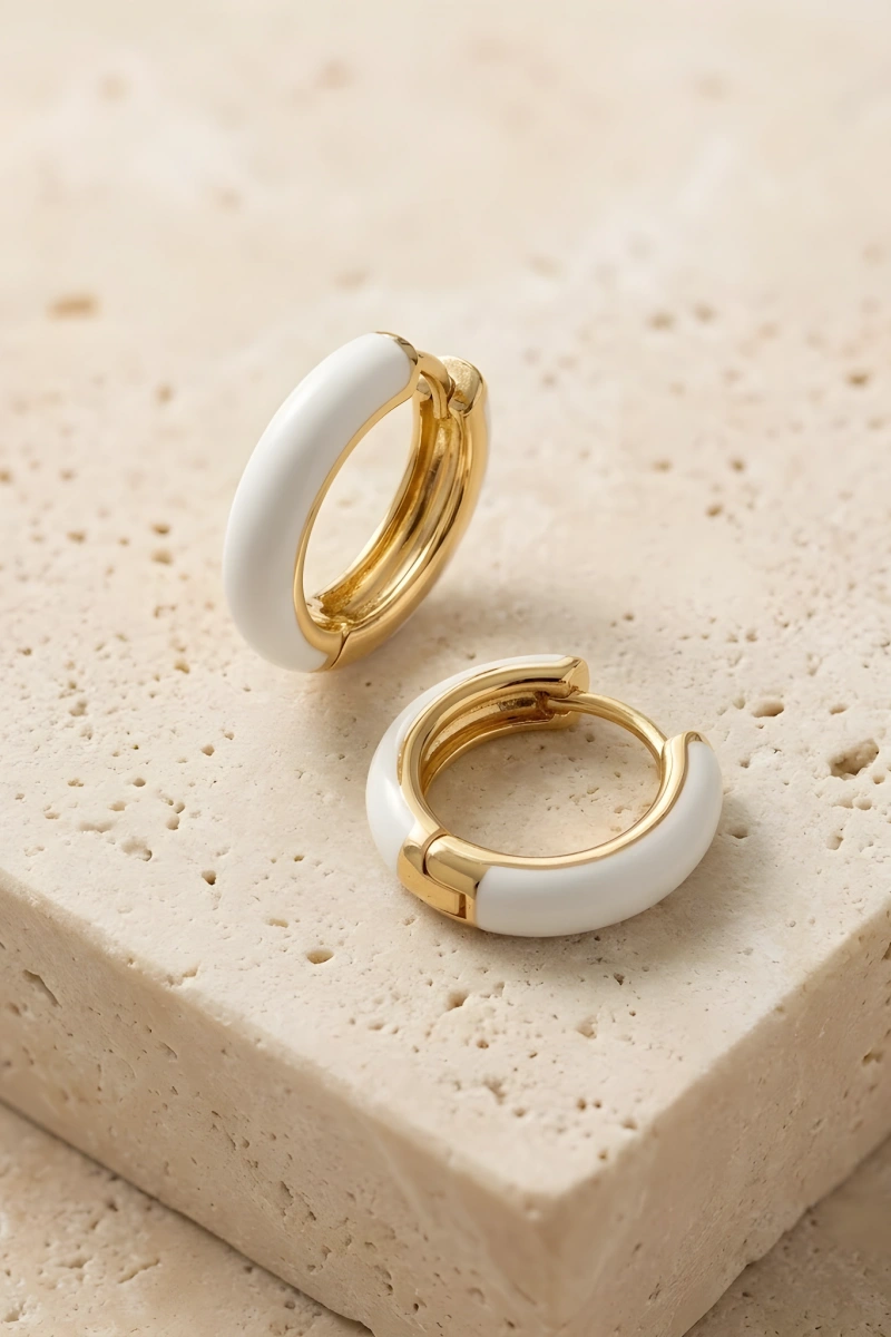 Beyaz Halka Model Gold Altın Kaplama Küpe