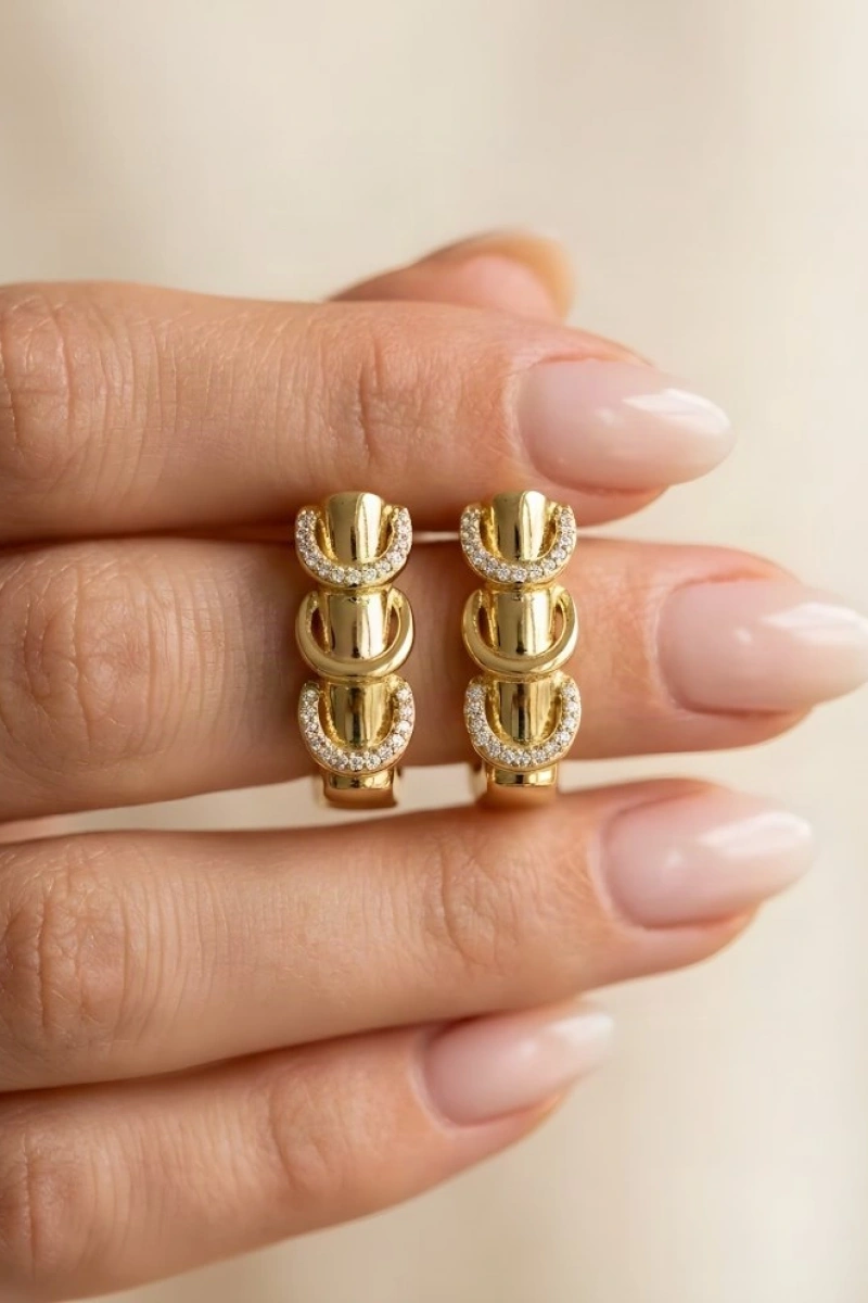 Taşlı Nal Model Gold Altın Kaplama Çelik Küpe