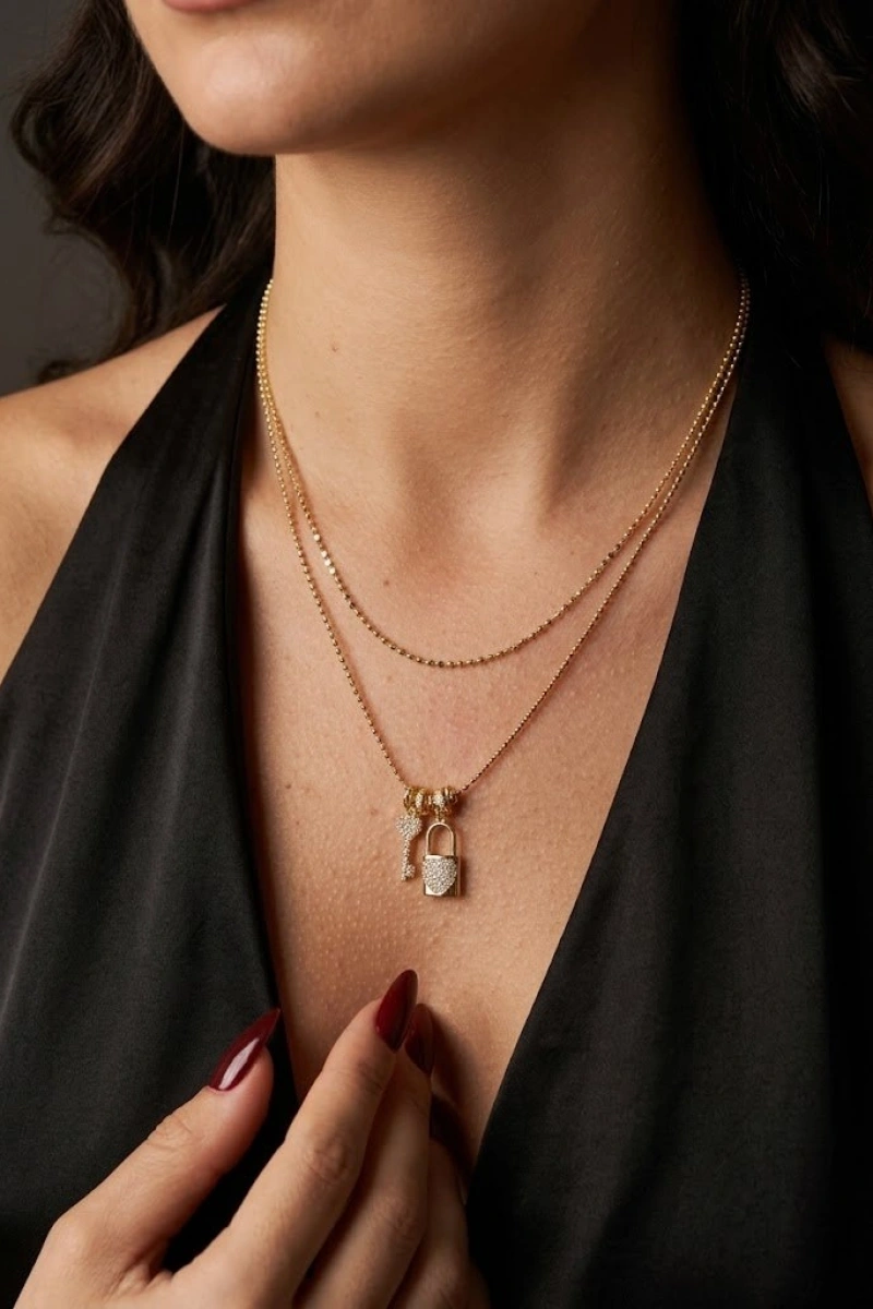 Taşlı Kilit Model Gold Altın Kaplama Kolye