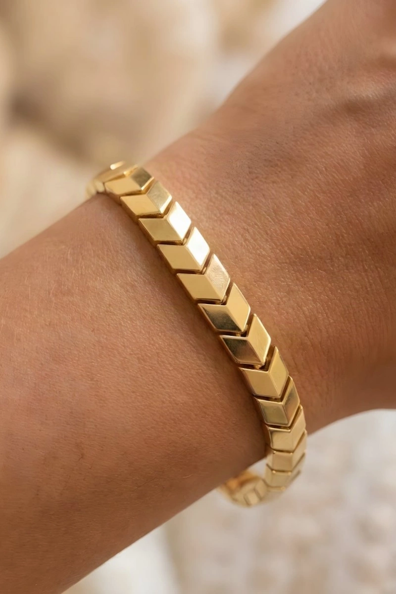 Üçgen Plaka Gold Altın Kaplama Bileklik