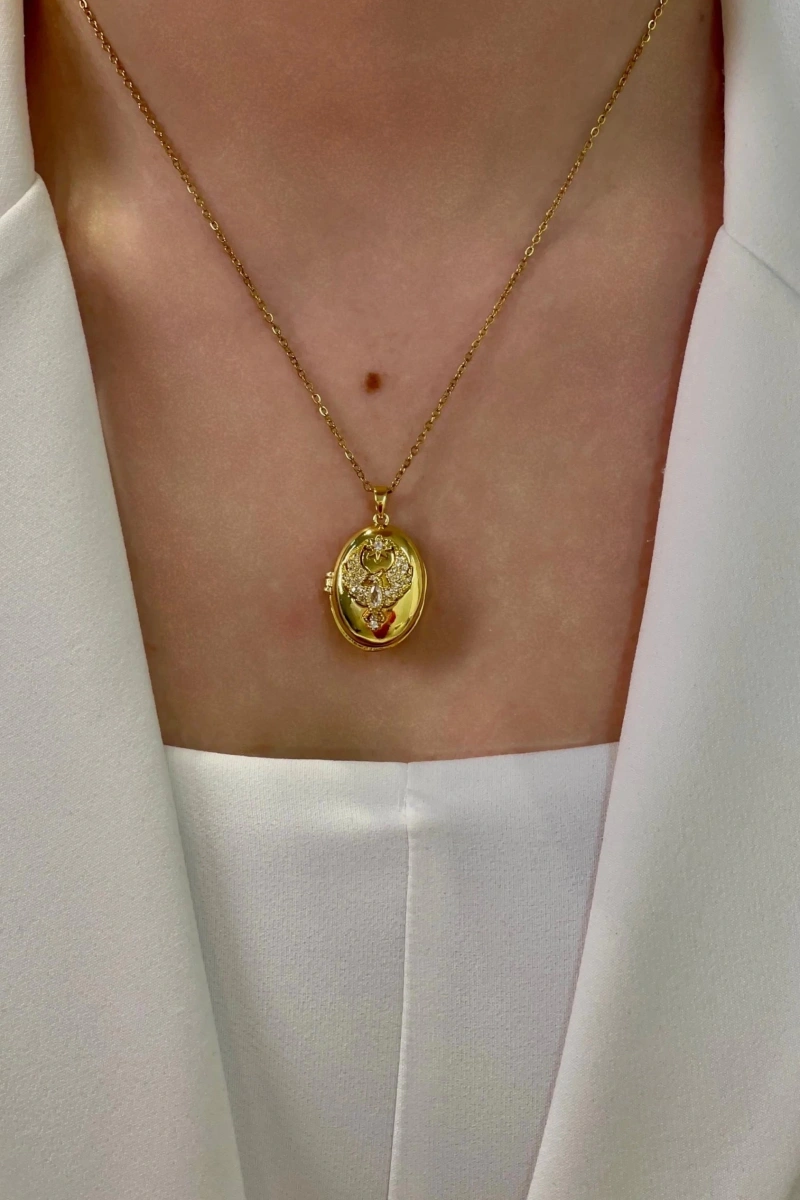 Alya Model İnce Zincir Beyaz Taş Detay Gold Altın Kaplama Kolye