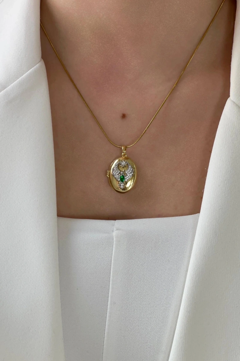 Alya Model Zümrüt Taş Detay Gold Altın Kaplama Kolye