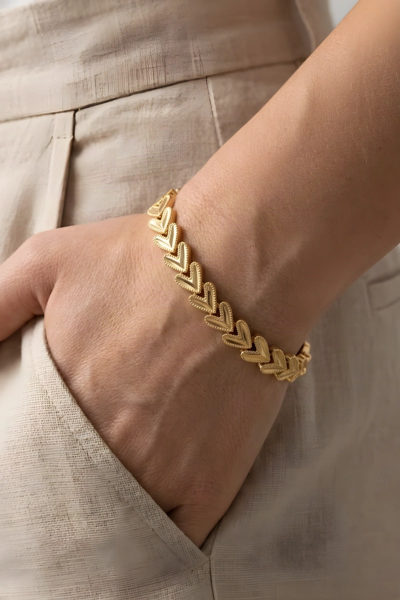 Üçgen Model Gold Altın Kaplama Bileklik
