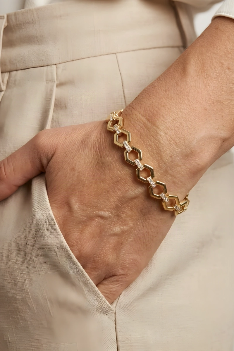 Petek Model Taş Detay Gold Altın Kaplama Bileklik