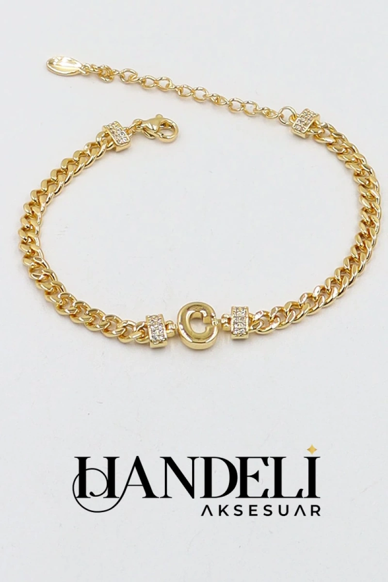 C Harf Taş Detay Altın Kaplama Bileklik