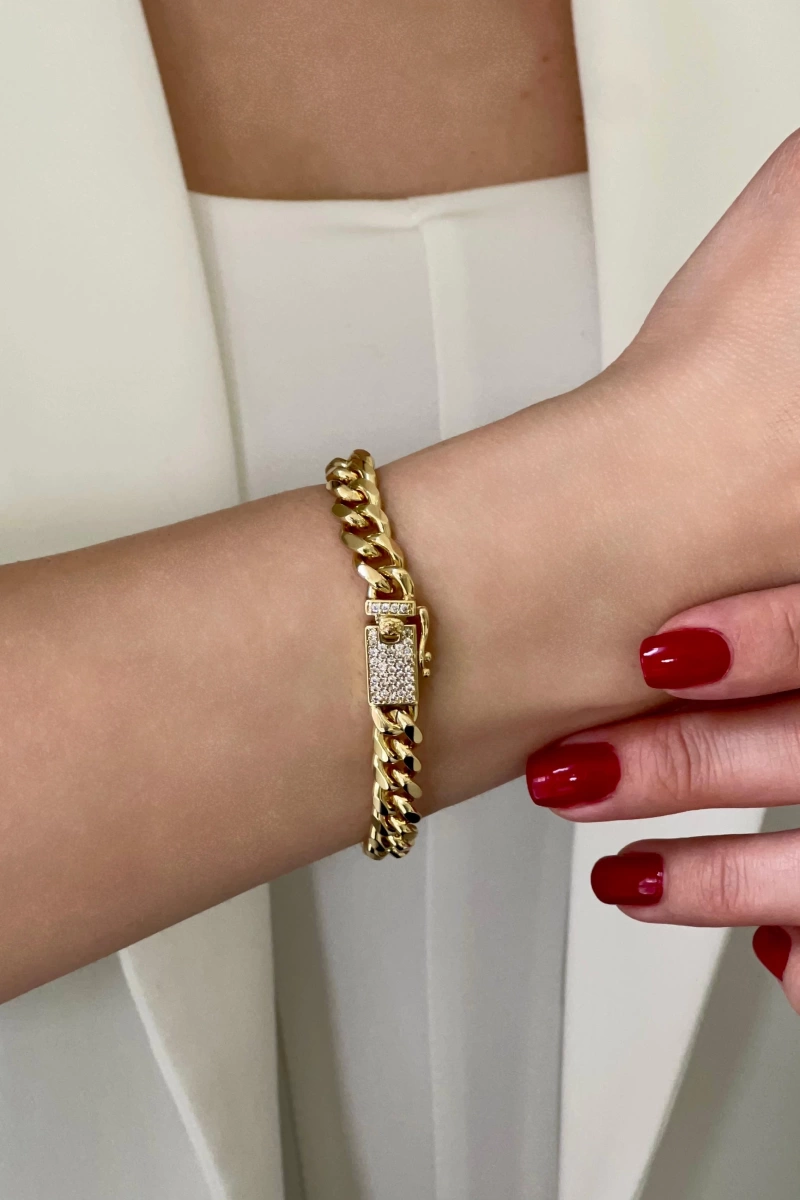 Gurmet Ezik Bağlı Model Taş Detay Klips Gold Altın Kaplama Bileklik