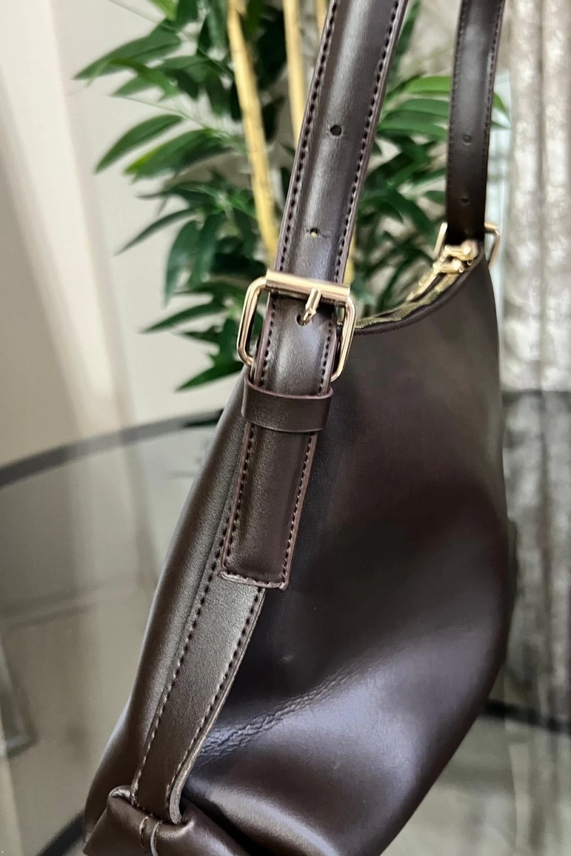 Point Model Acı Kahve Renk Deri Kol Çantası