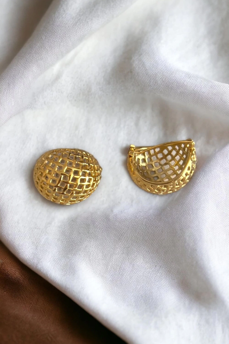 Sedna Model Gold Altın Kaplama Çelik Küpe