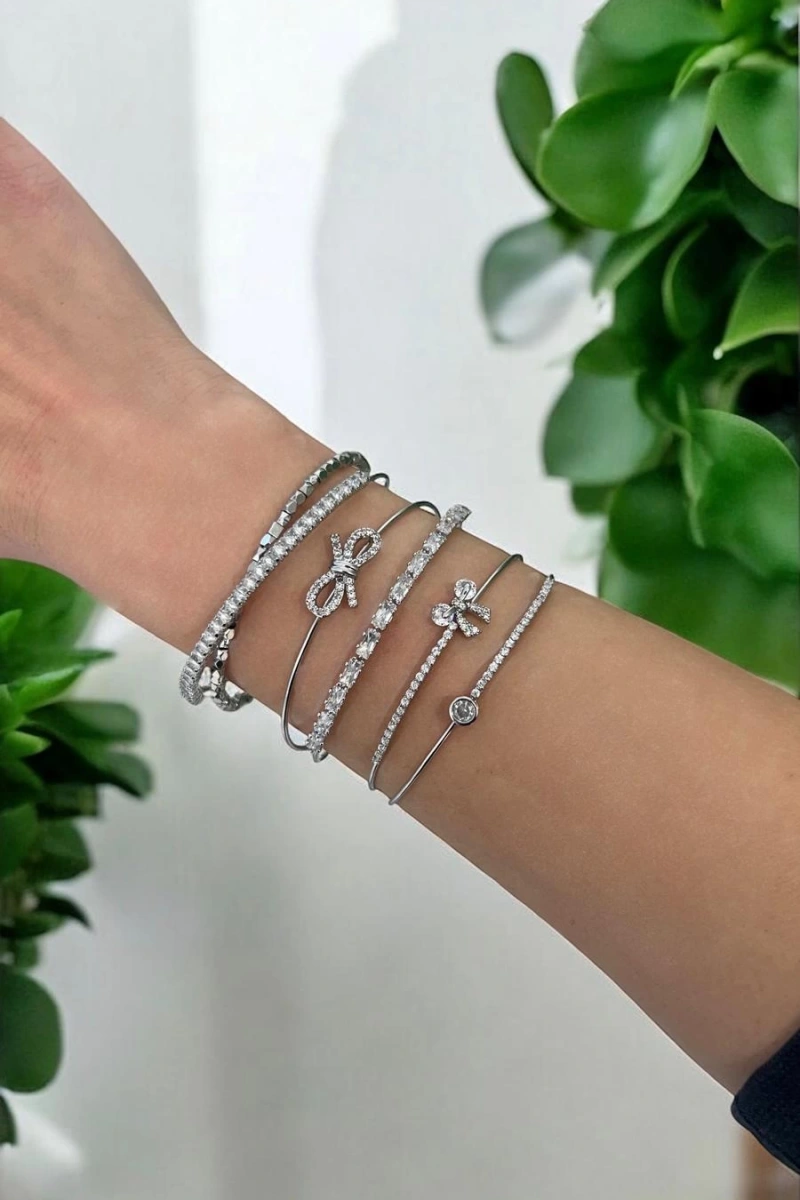 Sonsuzluk Model Beyaz Altın Kaplama Bileklik