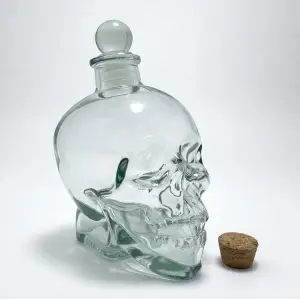 Cam Kurukafa İçki Şişesi 14 Cm Alk2155