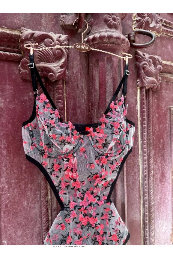 Arona Kadın Transparan Çiçek Desenli Tül Siyah Bodysuit