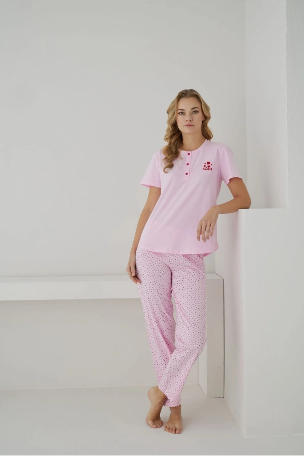 Pijamoni Kadın Süprem Kumaş Düğmeli Yaka Kısa Kollu Kalp Desenli Pembe Pijama Takımı
