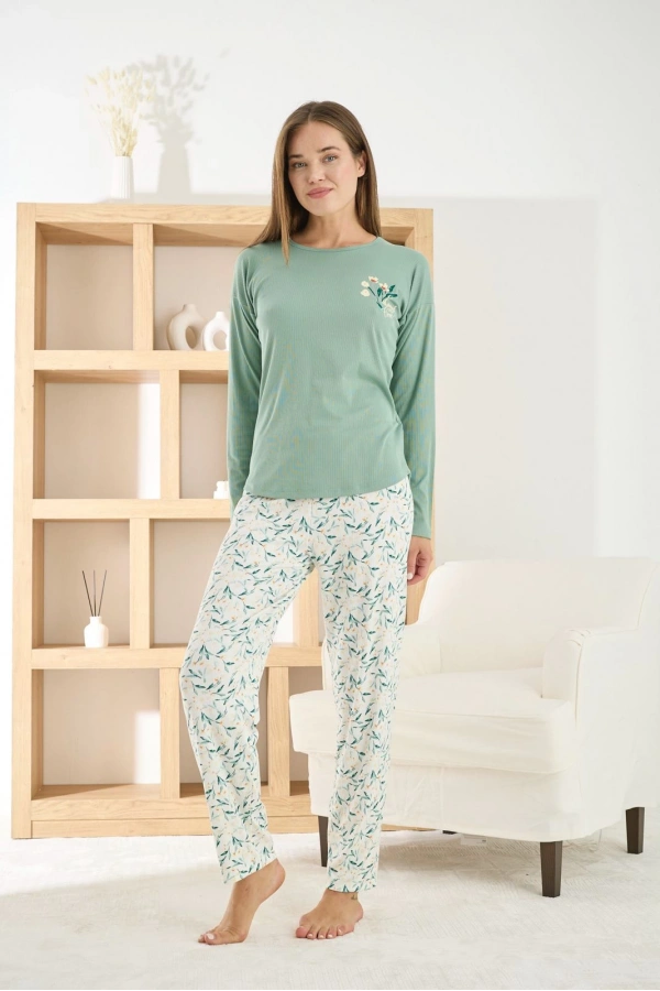 Pijamoni Kadın Berlin Kumaş Bisiklet Yaka Yeşil Pijama Takımı - 8811