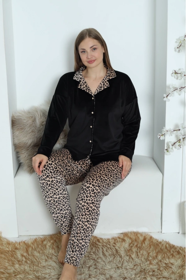 Pijamoni Büyük Beden Önü Düğmeli Fransız Kadife Kumaşı Leopar Pijama Takımı -7155