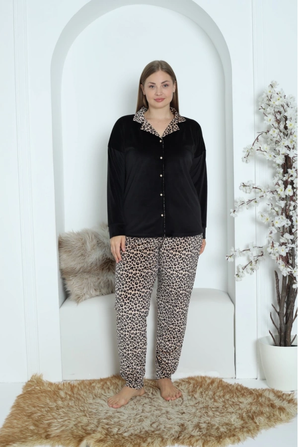 Pijamoni Büyük Beden Önü Düğmeli Fransız Kadife Kumaşı Leopar Pijama Takımı -7155