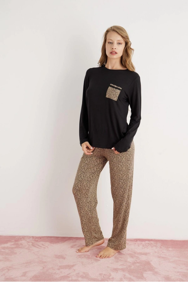 Pijamoni Kadın Ring Viskon Kumaş Leopar Desenli Siyah Pijama Takımı - 9580