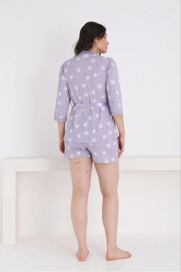 Pijamoni Kadın Milan Kumaş Sabahlıklı Dantel Detaylı Şortlu 3lü Papatya Desenli Kadın Pijama Takımı - 7555