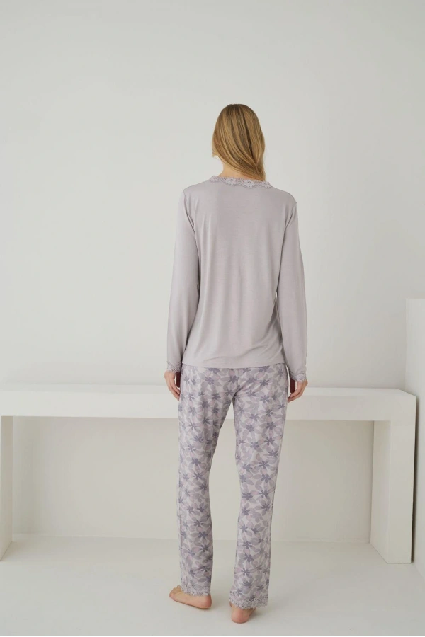 Pijamoni Kadın Ring Viskon Kumaş Dantelli Yaka Detaylı Lila Pijama Takımı