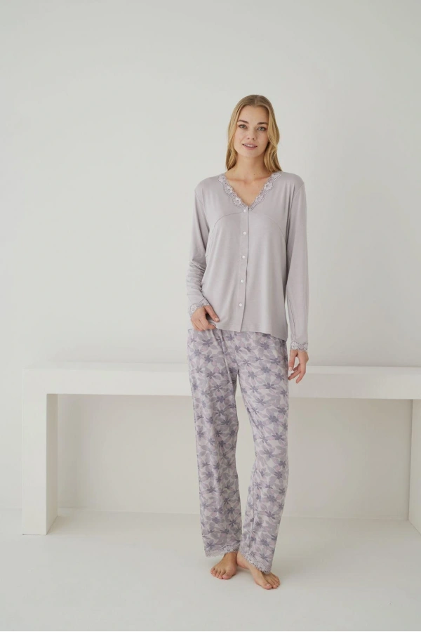 Pijamoni Kadın Ring Viskon Kumaş Dantelli Yaka Detaylı Lila Pijama Takımı