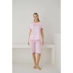 Pijamoni Kadın Süprem Kumaş Kısa Kollu Kapri Kalp DesenliPembe Pijama Takımı –