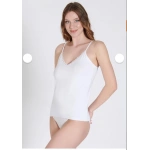 Belinay Kadın İp Askılı Dantel Detaylı V Yaka Beyaz Atlet