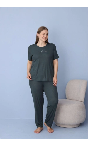 Pijamoni Kadın Büyük Beden Dublin Kumaş Kısa Kollu Ç. Yeşil Pijama Takımı