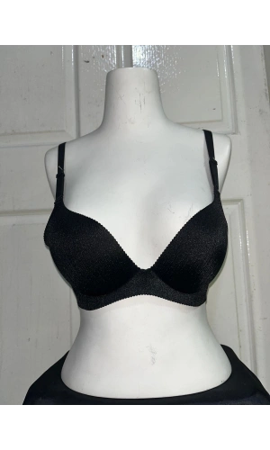 F.K Kadın Fitilli Dolgulu ve Balenli Siyah Sütyen