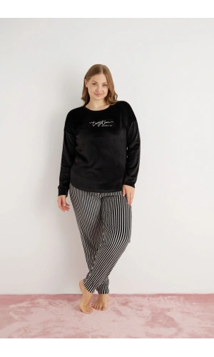 Pijamoni Kadın Büyük Beden Yumuşak Kadife Siyah Pijama Takımı