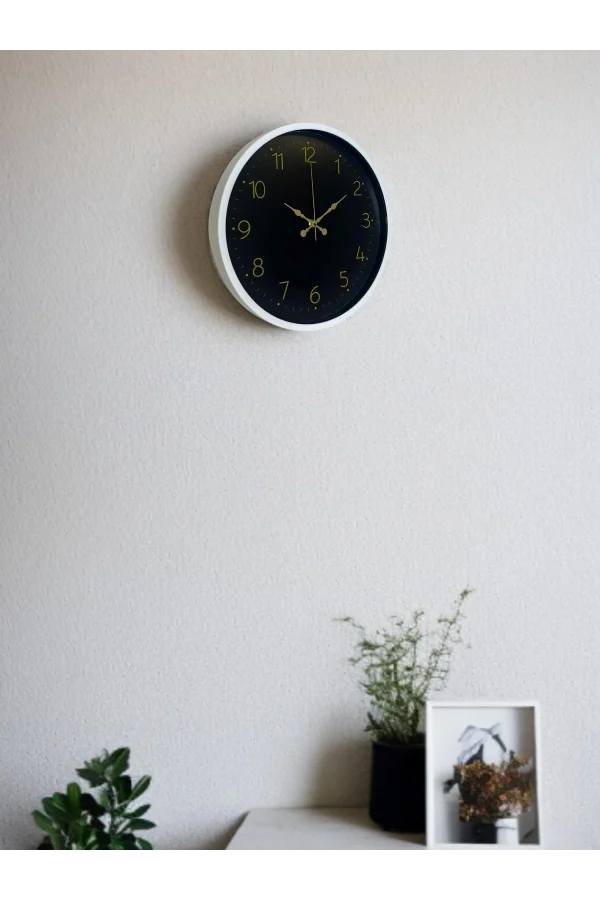 36 Cm Zarif Duvar Saati