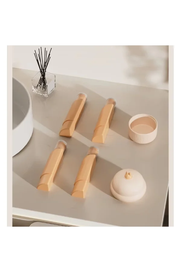 4ü 1 Arada Seyahat Şişesi Seti