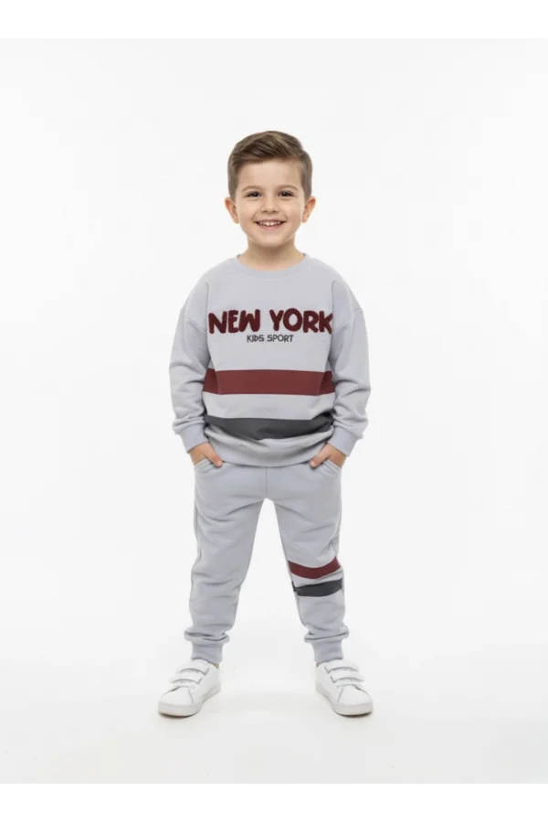 Çocuk Açık Gri “NEW YORK” Yazılı Çizgili Eşofman Takımı