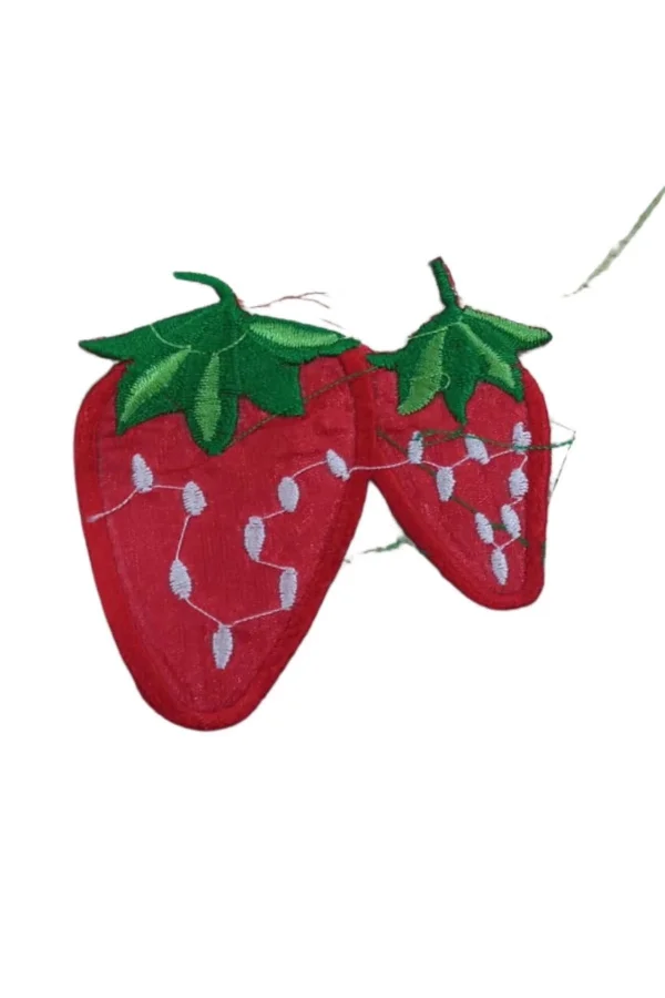 Aplike Ütü İle Yapışan 2li Çilek Desen