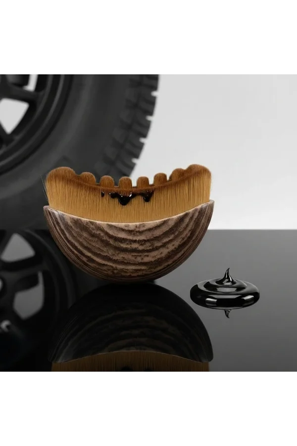 Araç Lastik Yanı Parlatma Fırçası