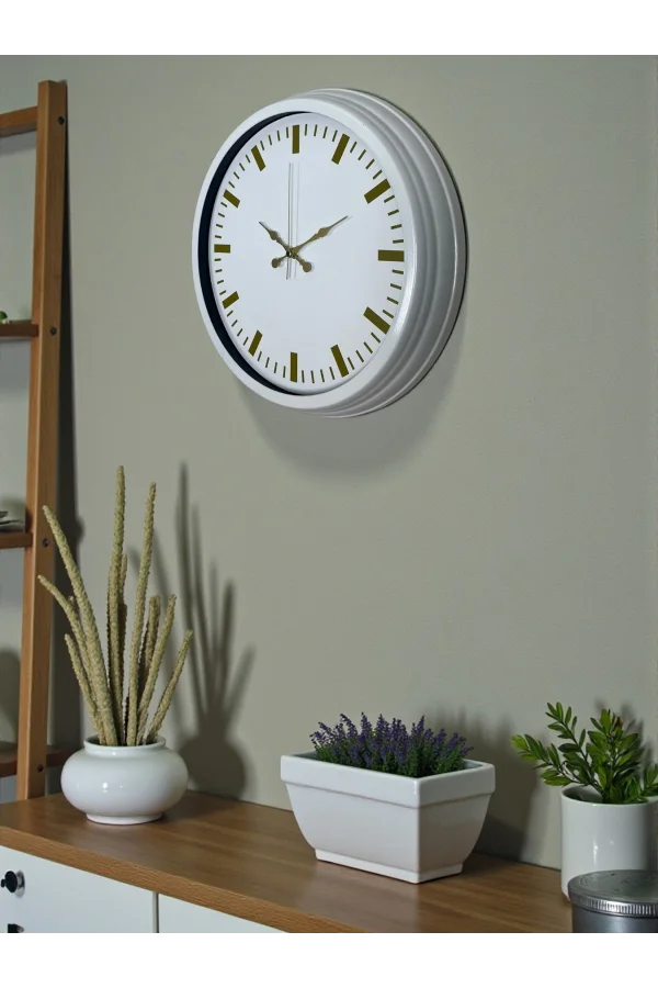 Beyaz Zarafet 40 Cm Metal Duvar Saati